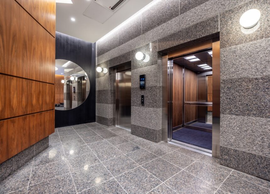 Kawe Plaza ärimaja Tallinna kesklinnas – sisevaade