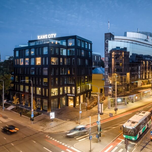 Kawe City kontorihoone välisvaade Tallinna kesklinnas – modernne arhitektuur