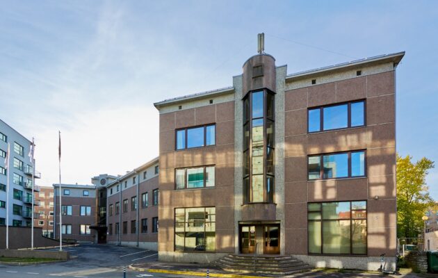 Tobiase büroohoone kaasaegne välisvaade Kadriorus Tallinnas