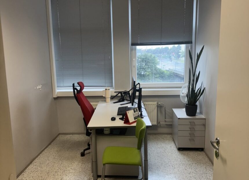 ISKU büroopind 129 m² sisevaade – kaasaegne interjöör