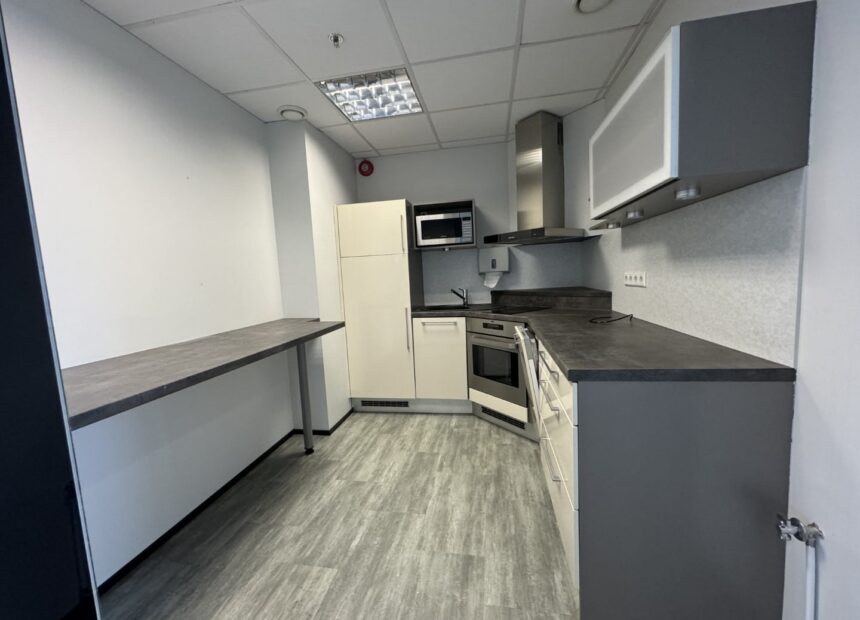 Kawe Ärikeskus 158 hoone 270 m² büroopinna fuajee vaade – esinduslik sisekujundus