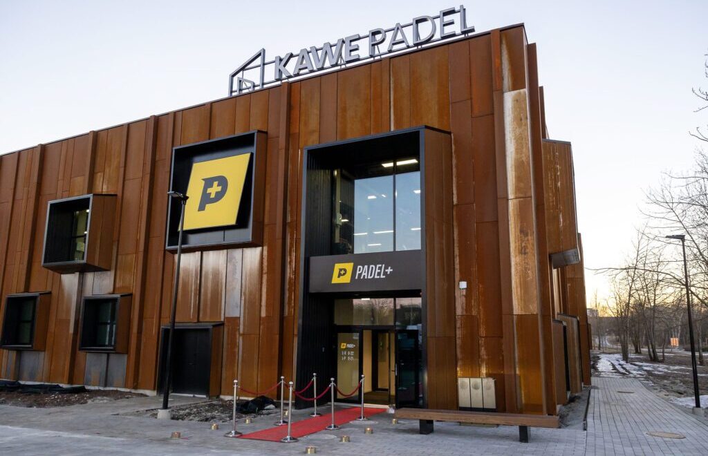 Kawe Padel keskus – suurim padelihall Eestis avati Tallinnas